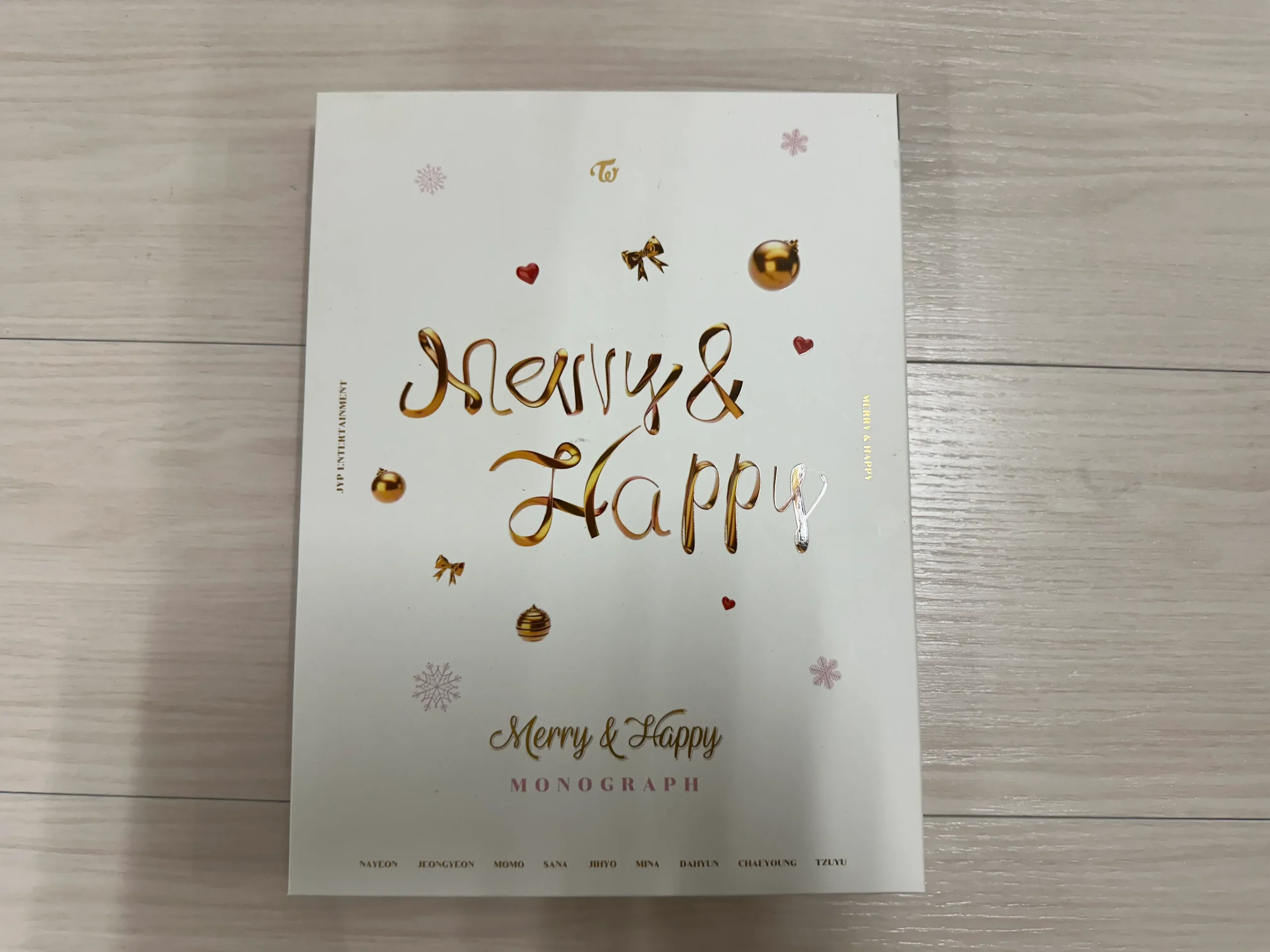 Merry & Happy MONOGRAPH 