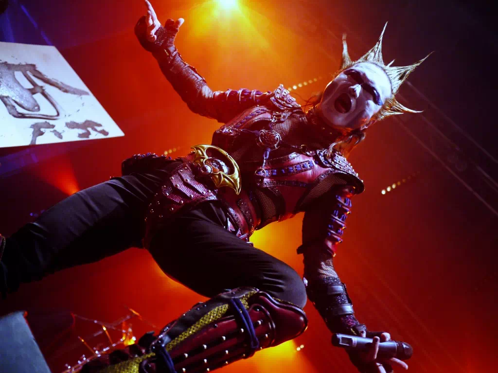 デーモン閣下　雄たけび