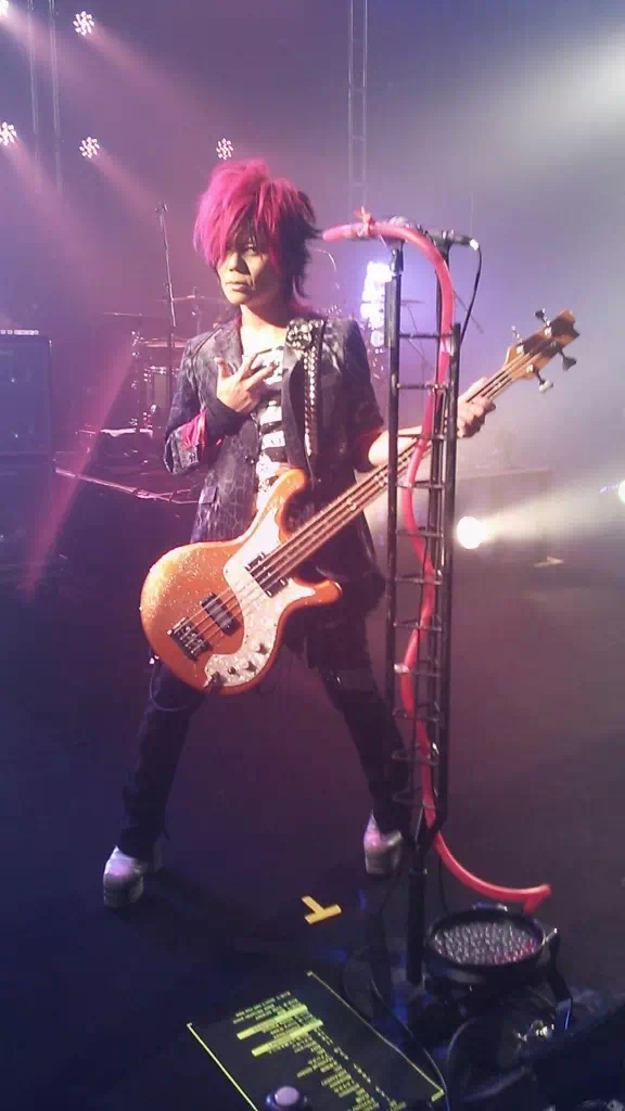 SHUSE ラクリマクリスティ時代