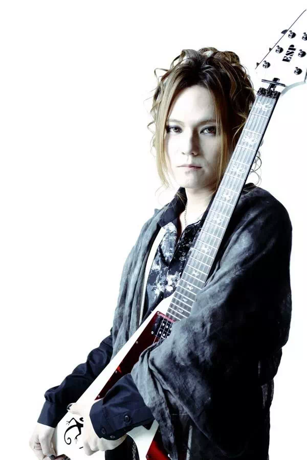 YUKI ACID BLACK CHERRY