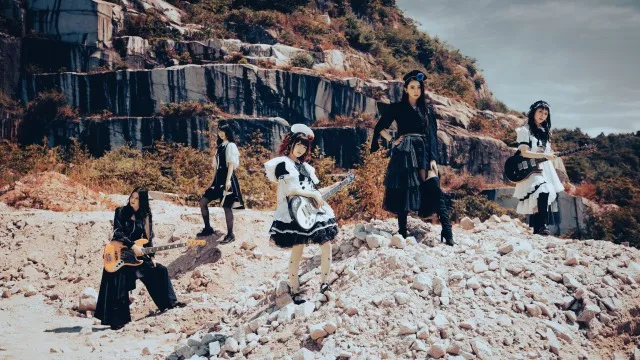 BAND-MAID09