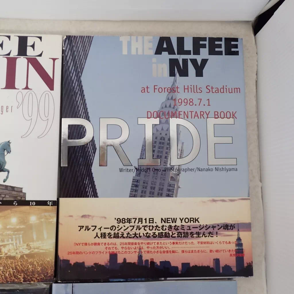 THE ALFEE in NY DOCUMENTARY BOOK PRIDE