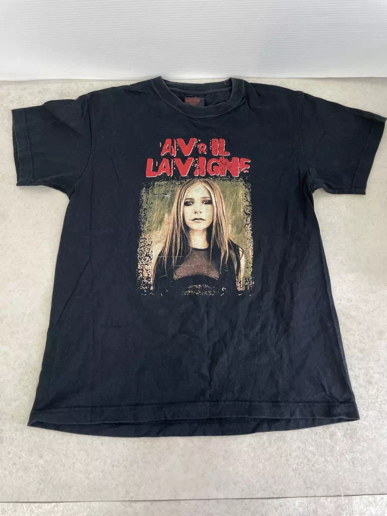 Avril Lavigne（アヴリル・ラヴィーン） Bonez Tour 2005 Tシャツ