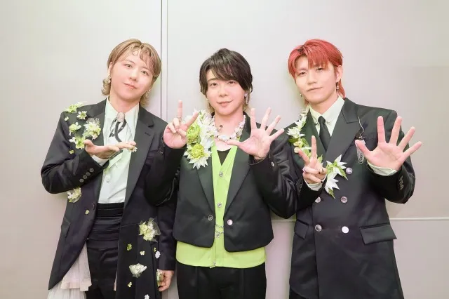 Mrs. GREEN APPLE04
