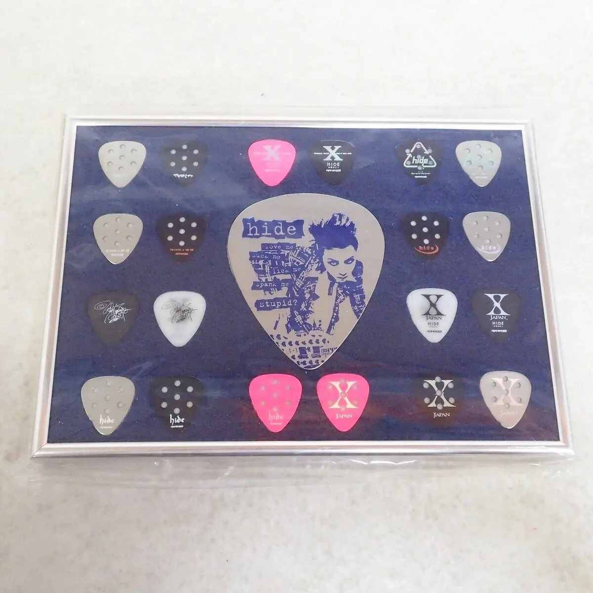 hide メモリアルピックコレクション FERNANDES製