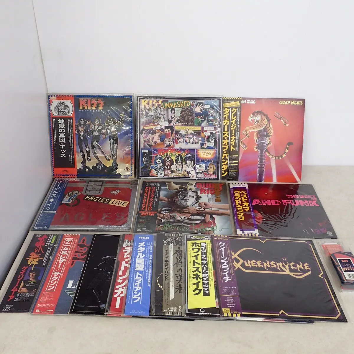 KISS、Judas Priest、Saxon、Whitesnakeなど80年代ハードロック/ヘヴィメタルのLPレコード