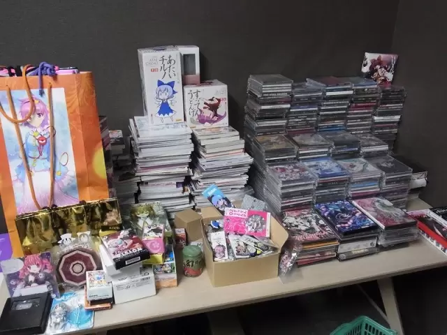 東方Project 同人CD・本・グッズ大量!