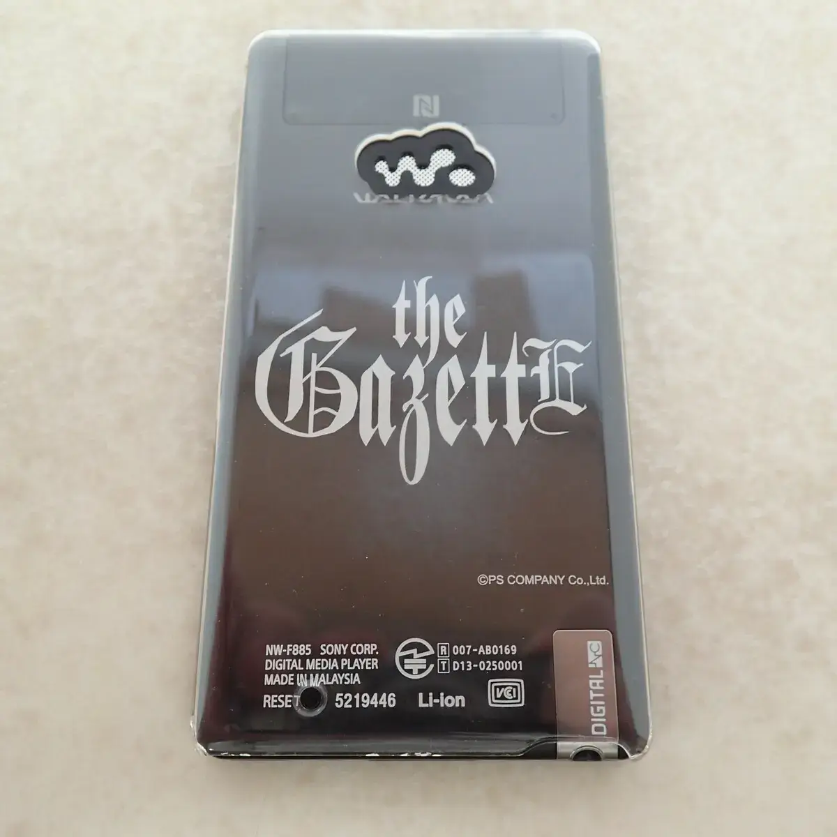 ウォークマン Fシリーズ the GazettEモデル ブラック 16GB NW-F885