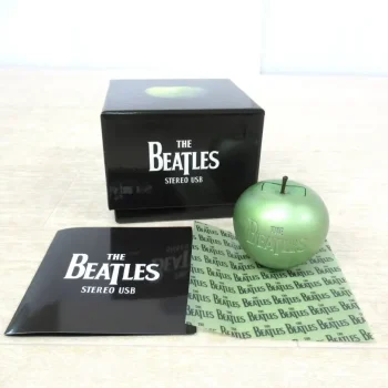 USB BOX「the beatles USB BOX」（TOZU-50001）完全限定生産