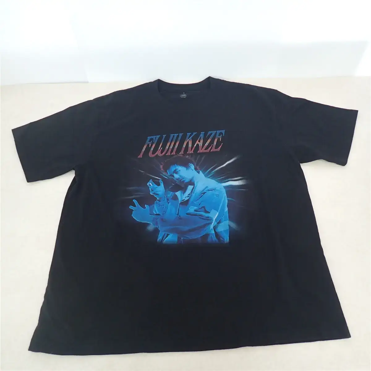 1. アジアツアー 台北公演限定「台北Tシャツ」正面