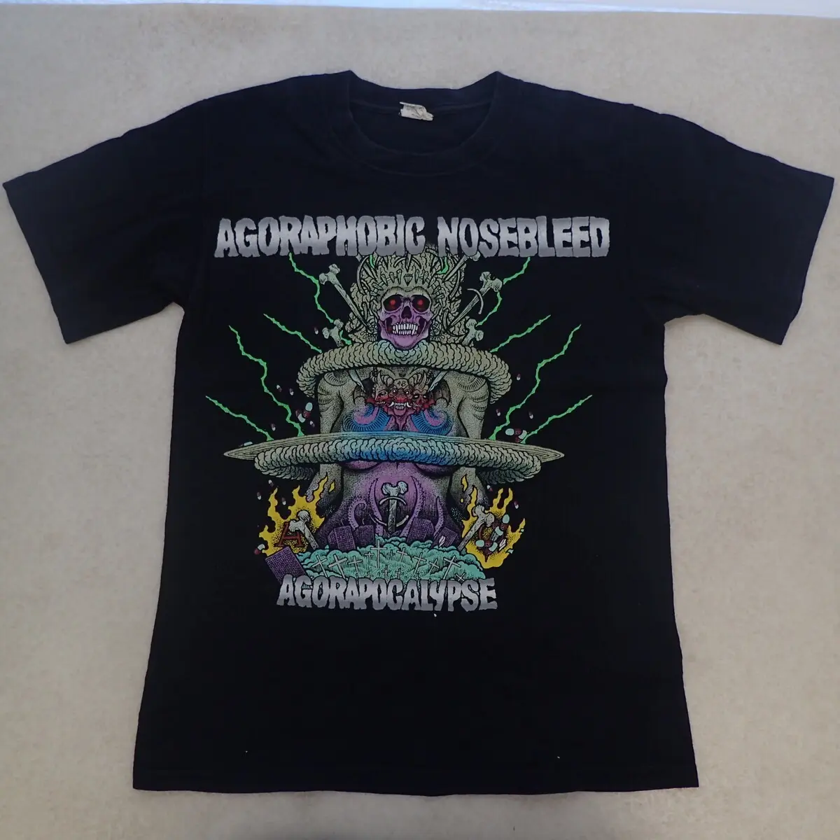 Agoraphobic Nosebleed「AGORAPOCALYPSE」Tシャツ