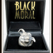 the GazettE ガゼット LIVE TOUR 13 MAGNIFICENT MALFORMED BOX シルバーリング 指輪 BLACKMORAL the GazettE ガゼット LIVE TOUR 13 MAGNIFICENT MALFORMED BOX シルバーリング 指輪 BLACKMORAL