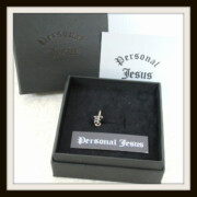 PERSONAL JESUS ピアス