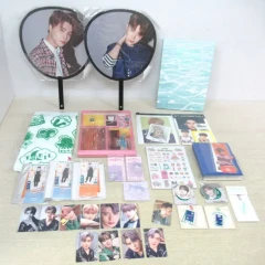 NCT127 グッズ 写真集 うちわ アクリルスタンド タオル シーグリ フォトパック ドヨン へチャン ジェヒョン