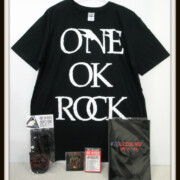 ONE OK ROCK Tシャツ ステッカー ソックス パンフレット ONE OK ROCK Tシャツ ステッカー ソックス パンフレット